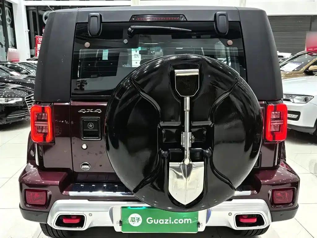 Beijing BJ40 2018 PLUS 2.0T Manual 4WD Premium Edition (National V Emission Standard) — миниатюра 15
