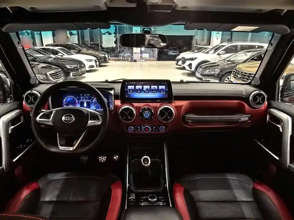 Beijing BJ40 2018 PLUS 2.0T Manual 4WD Premium Edition (National V Emission Standard) — миниатюра 18