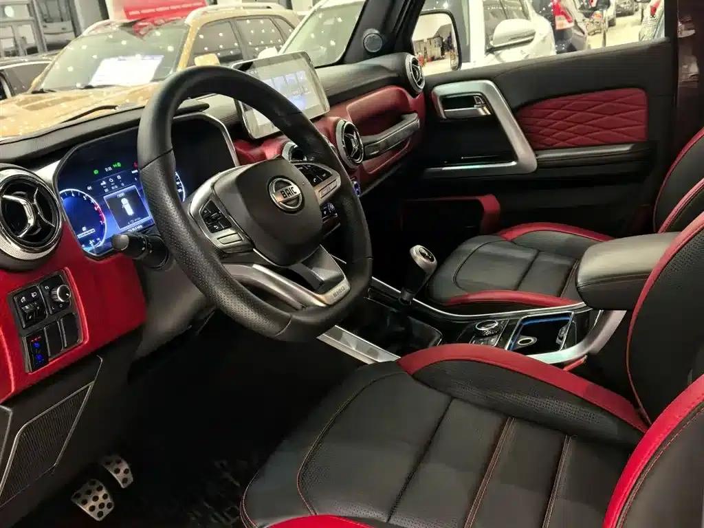 Beijing BJ40 2018 PLUS 2.0T Manual 4WD Premium Edition (National V Emission Standard) — миниатюра 19