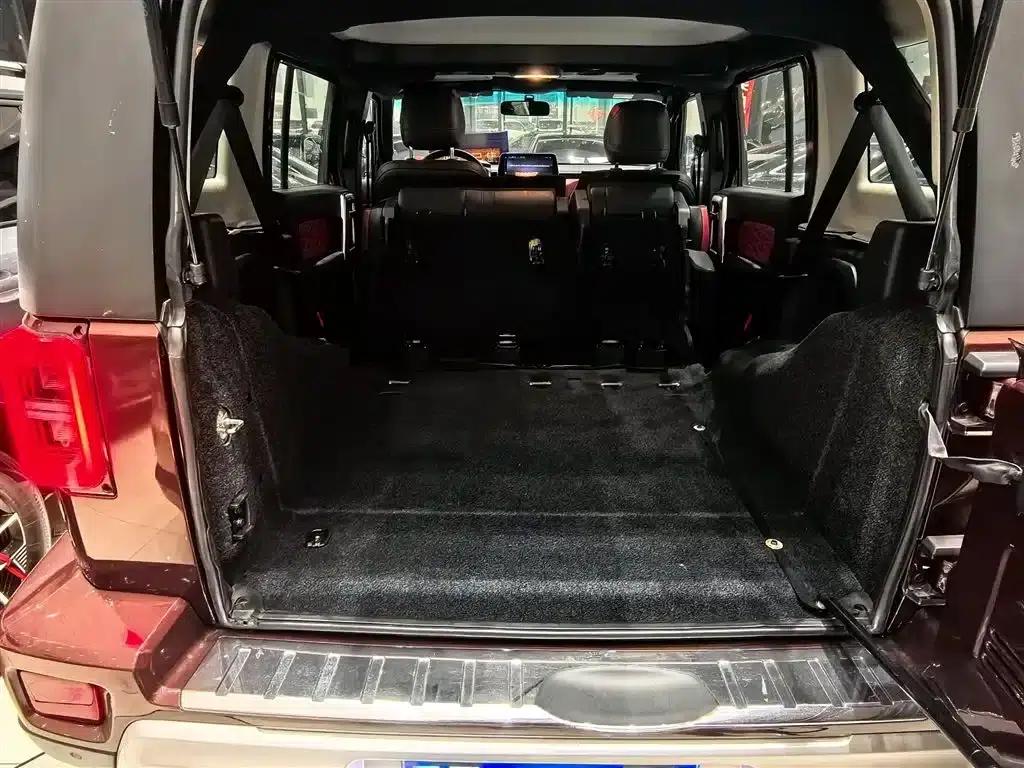 Beijing BJ40 2018 PLUS 2.0T Manual 4WD Premium Edition (National V Emission Standard) — миниатюра 4