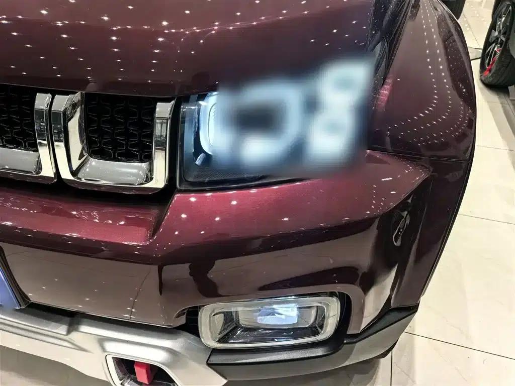 Beijing BJ40 2018 PLUS 2.0T Manual 4WD Premium Edition (National V Emission Standard) — миниатюра 7