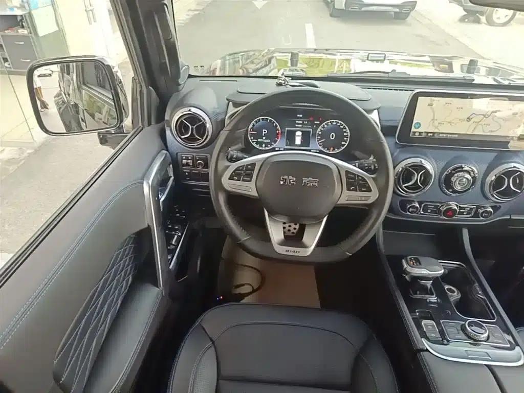 Beijing BJ40 2020 2.0T Automatic 4WD City Hunter Edition (Hero Model) — миниатюра 11