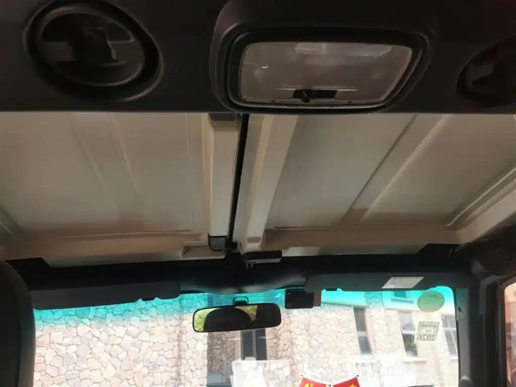 Beijing BJ40 2017 40L 2.3T Automatic 4WD Rally Champion Edition — миниатюра 9