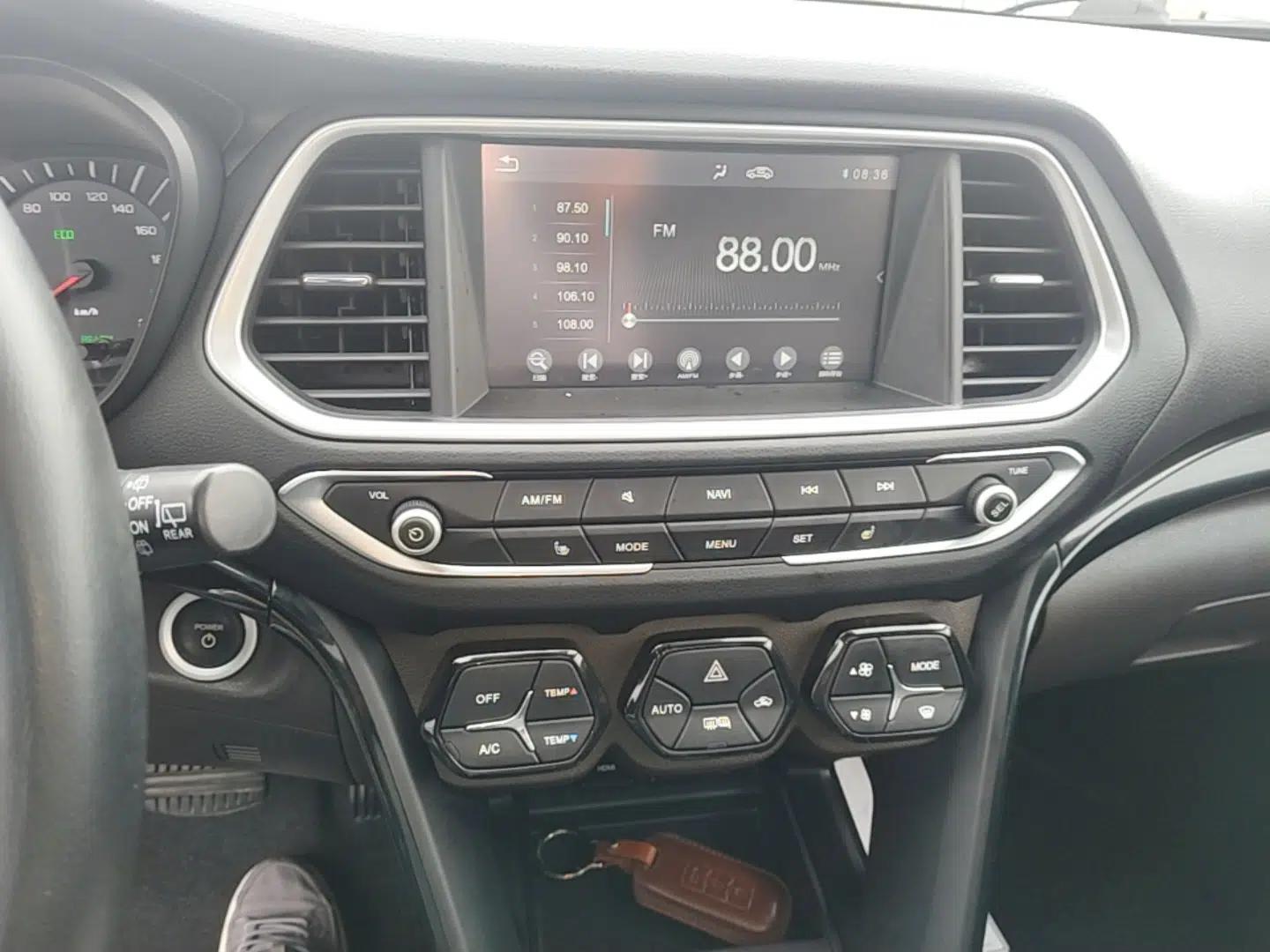 GAC Trumpchi GS4 New Energy 2019 1.5L PHEV Deluxe Edition — миниатюра 16