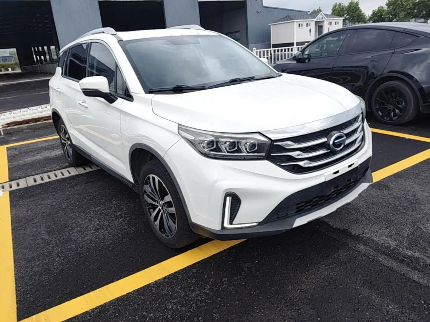 GAC Trumpchi GS4 New Energy 2019 1.5L PHEV Deluxe Edition — миниатюра 3