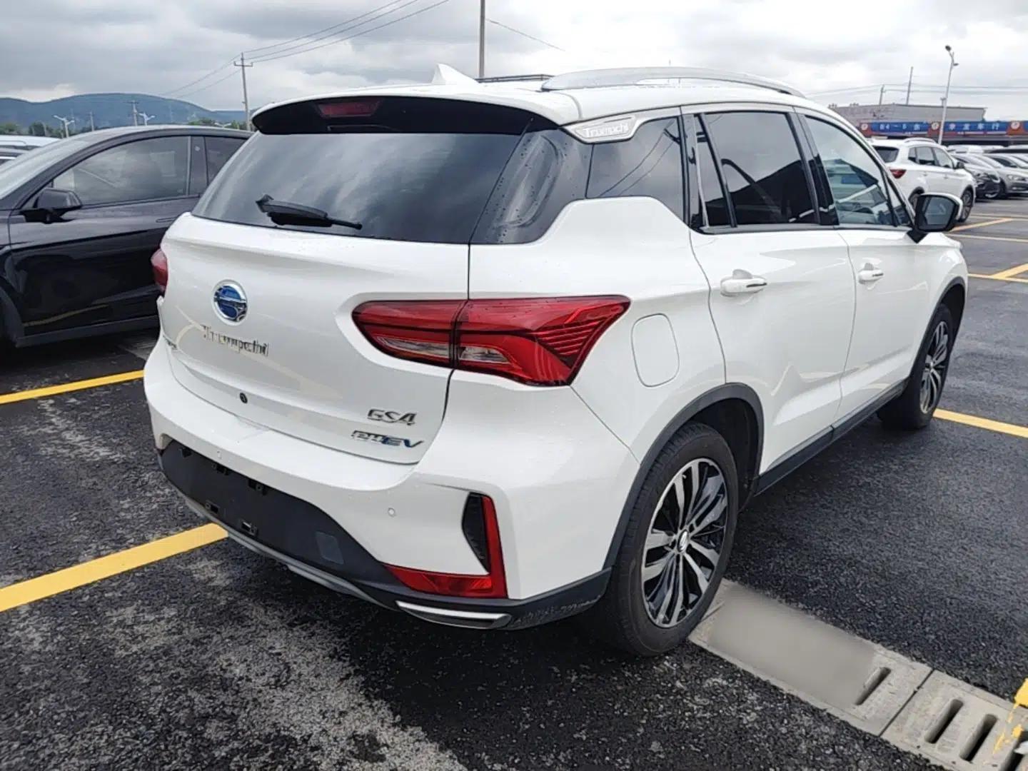 GAC Trumpchi GS4 New Energy 2019 1.5L PHEV Deluxe Edition — миниатюра 6