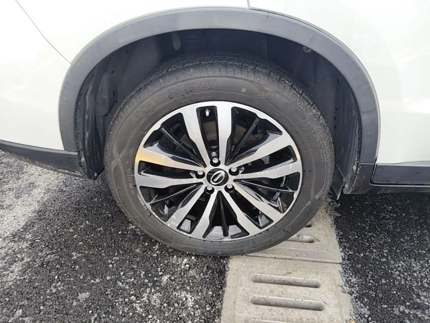 GAC Trumpchi GS4 New Energy 2019 1.5L PHEV Deluxe Edition — миниатюра 10