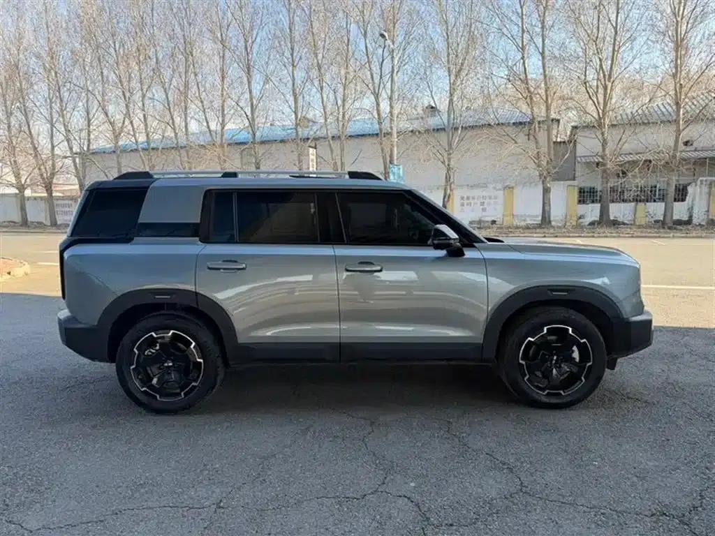 Beijing BJ30 2024 1.5T Magic Core Electric Drive Advanced Edition — миниатюра 3