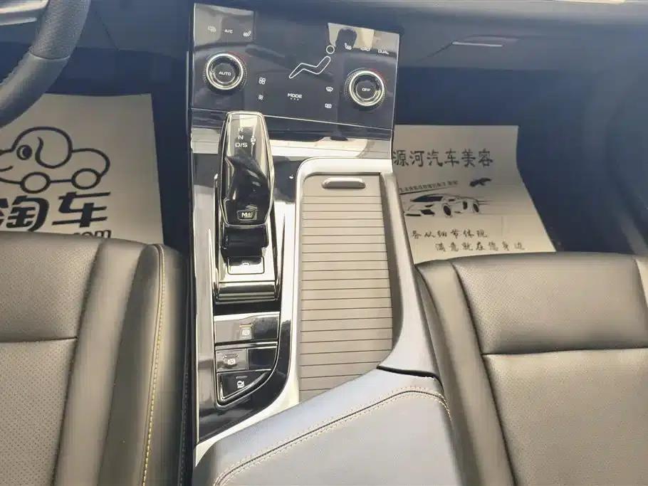 Bestune B70 2022 Model, Third Generation, 1.5T Automatic Premium Edition — миниатюра 16