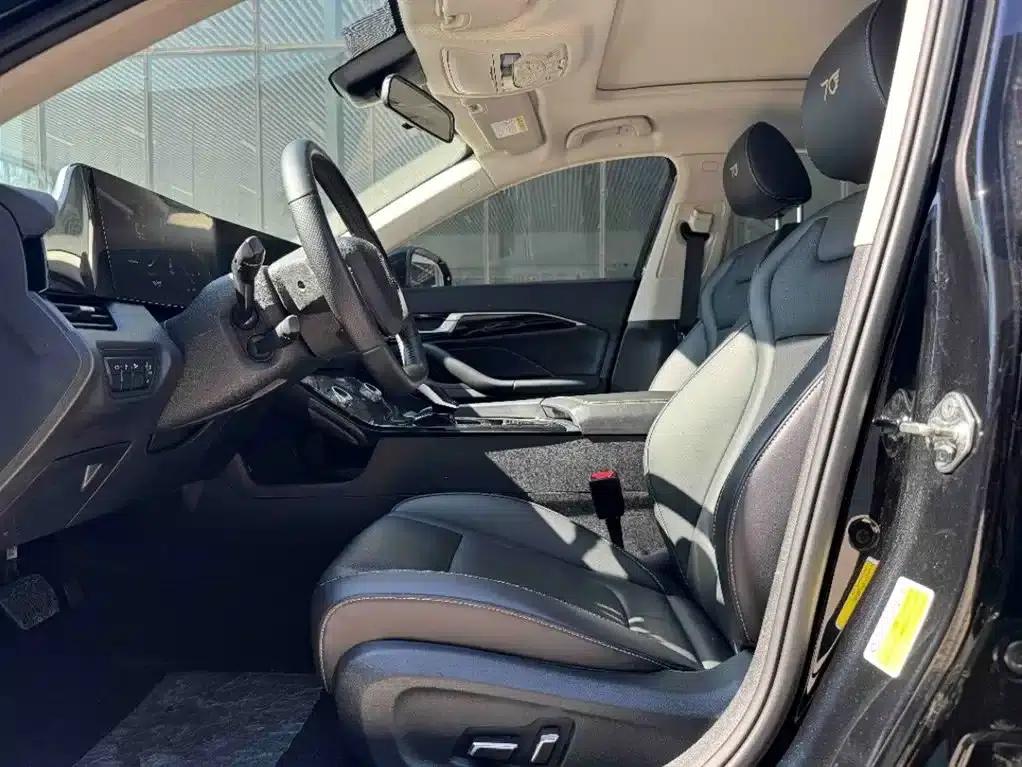 Bestune B70 2023 Model, Third Generation, 1.5T Automatic Enjoyment Edition — миниатюра 4
