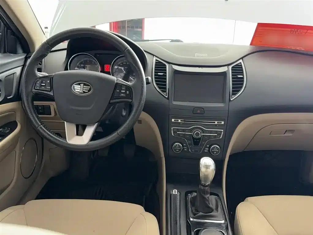 Besturn B50 2013 1.6L Manual Deluxe Edition — миниатюра 4