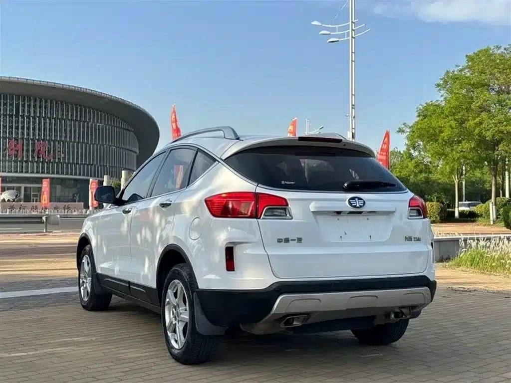 Besturn X80 2013 2.0L Automatic Comfort Model — миниатюра 6