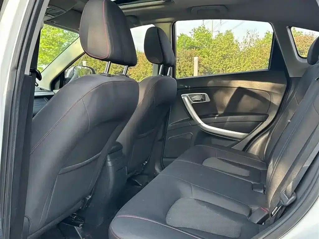 Besturn X80 2013 2.0L Automatic Comfort Model — миниатюра 7