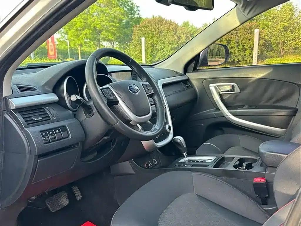 Besturn X80 2013 2.0L Automatic Comfort Model — миниатюра 8