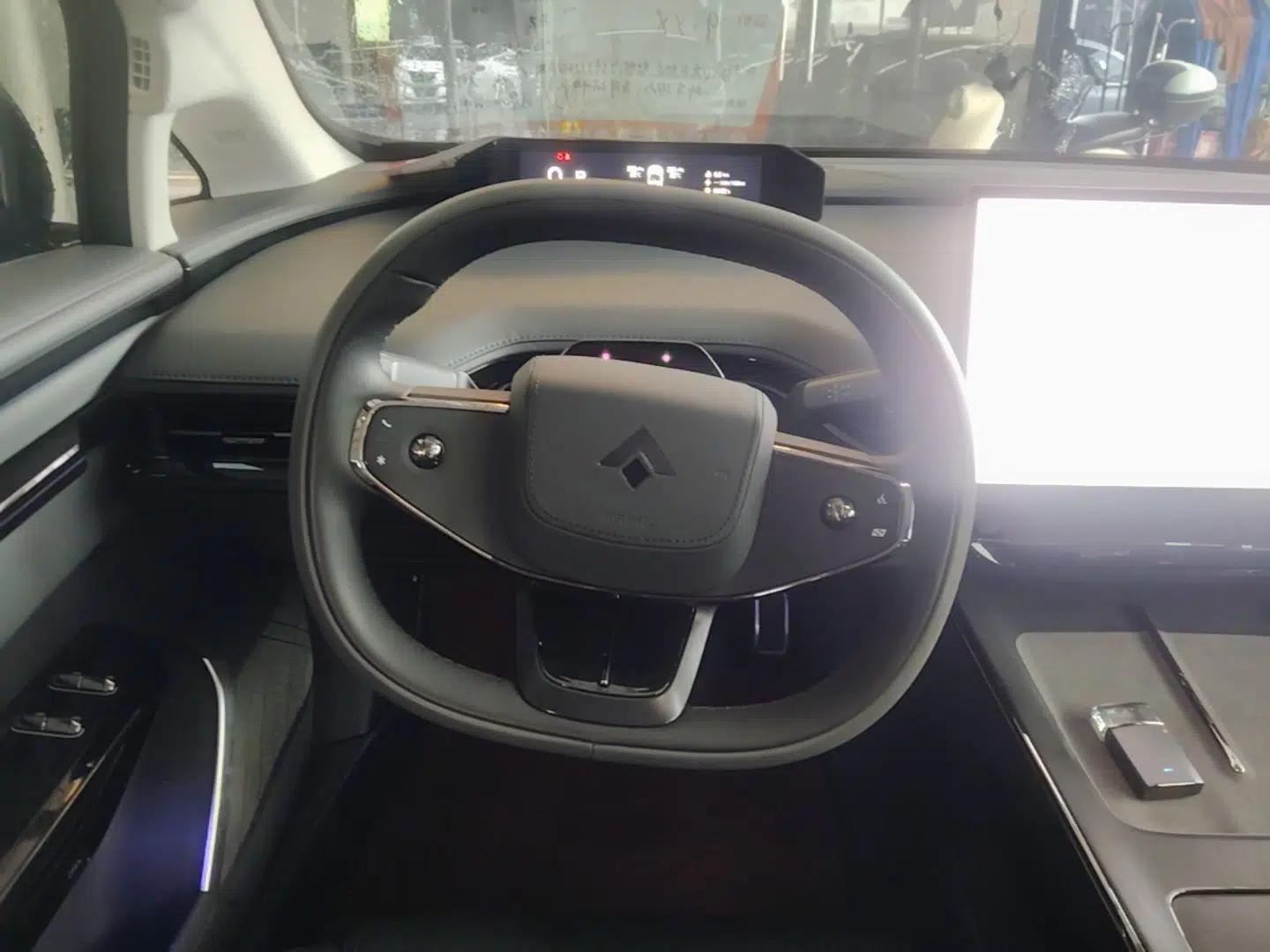 Hyptec GT 2023 710 Rear-Drive Ultra-Charging Version — миниатюра 14