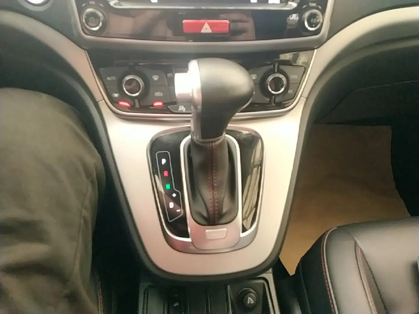 Haval M6 2017 1.5T Automatic Two-Wheel Drive Elite Model — миниатюра 17