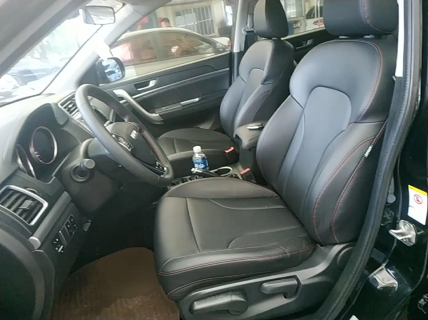 Haval M6 2017 1.5T Automatic Two-Wheel Drive Elite Model — миниатюра 18