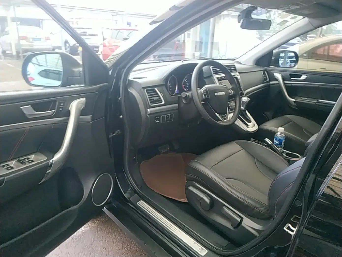 Haval M6 2017 1.5T Automatic Two-Wheel Drive Elite Model — миниатюра 19
