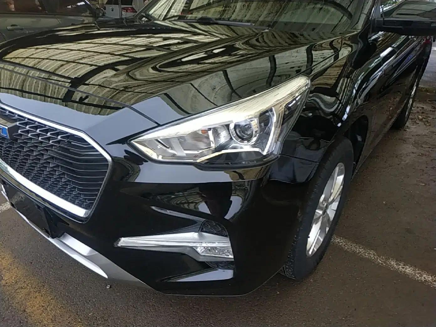 Haval M6 2017 1.5T Automatic Two-Wheel Drive Elite Model — миниатюра 9