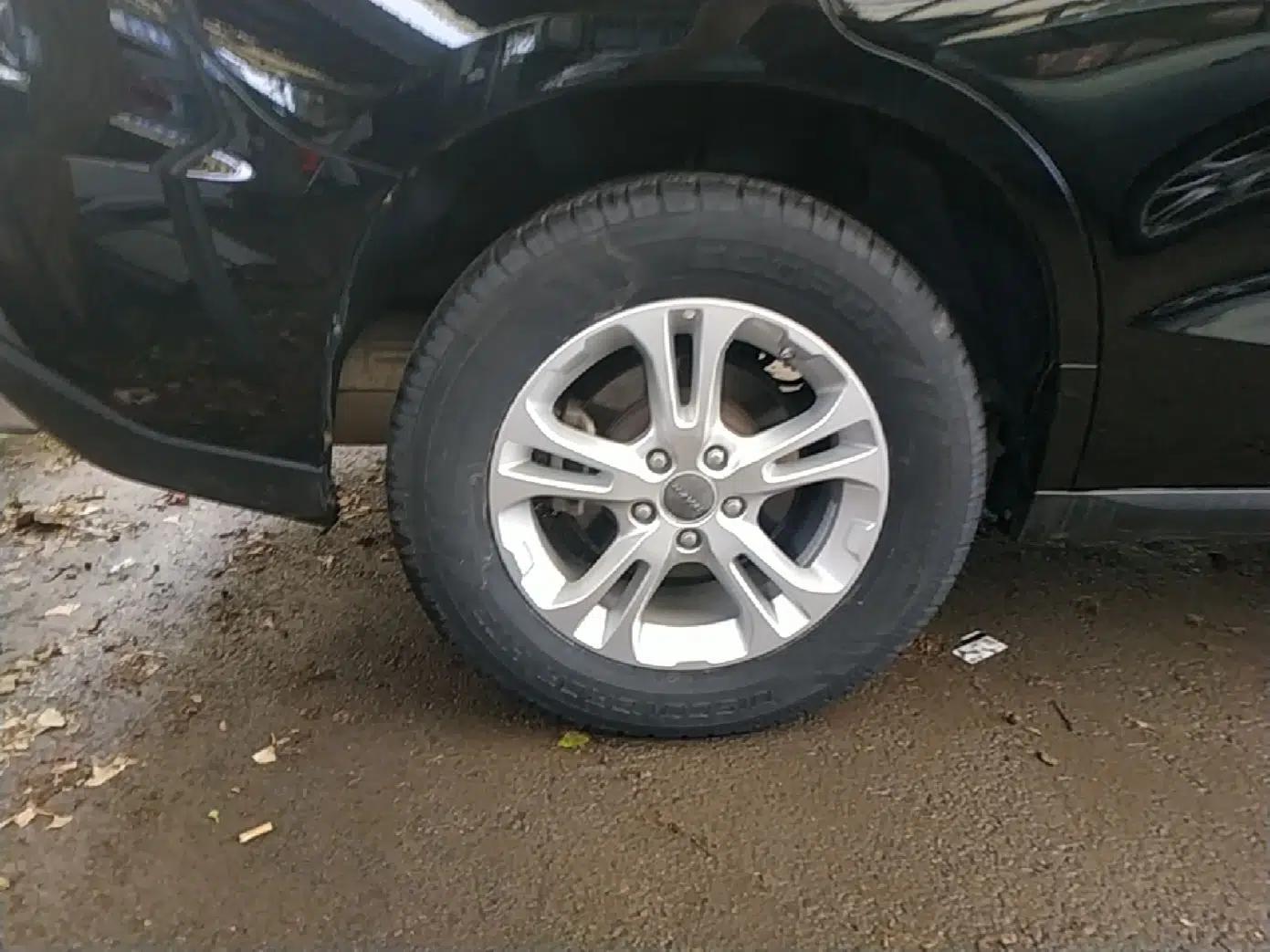Haval M6 2017 1.5T Automatic Two-Wheel Drive Elite Model — миниатюра 10