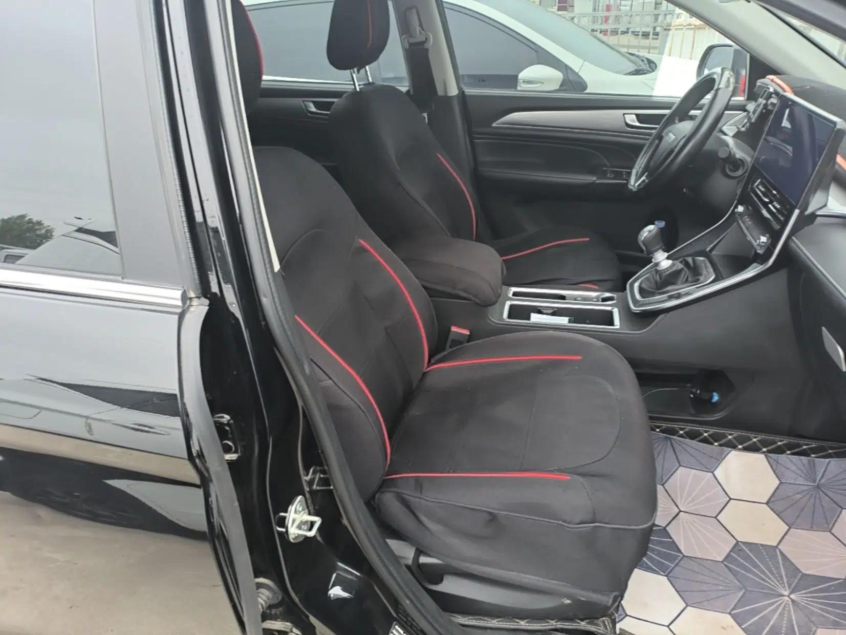 Haval M6 2021 PLUS 1.5T Manual Elite Smart Connectivity Model — миниатюра 23