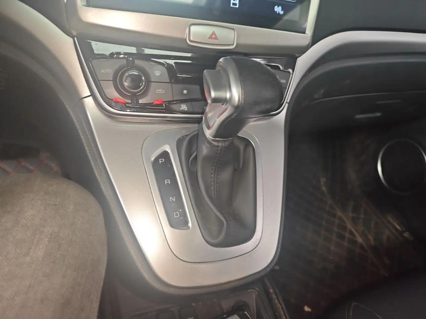 Haval M6 2019 1.5T DCT Two-Wheel Drive Elite Version China VI Standard — миниатюра 16