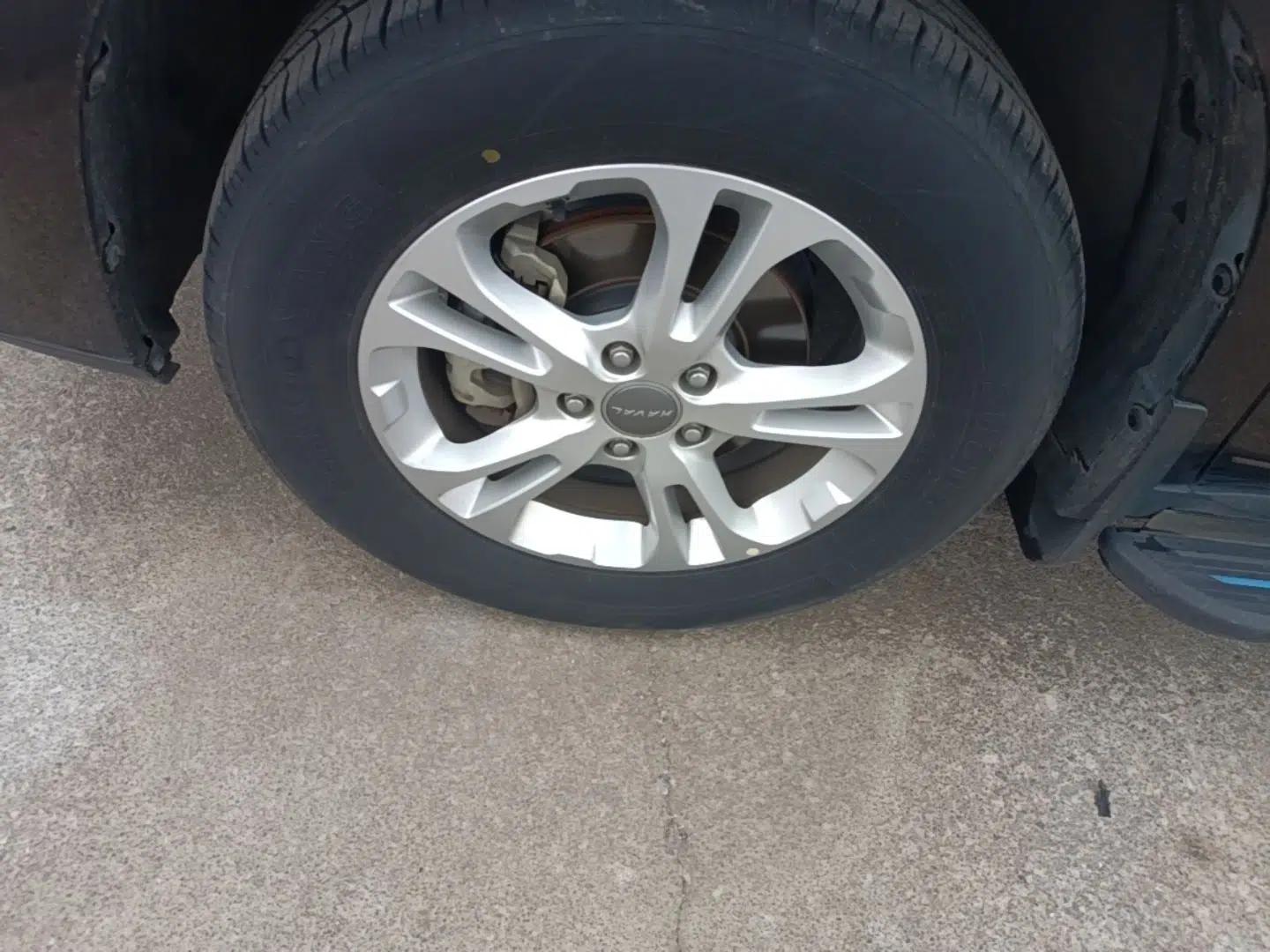 Haval M6 2018 Revised Version 1.5T DCT Two-Wheel Drive Elite Edition — миниатюра 8