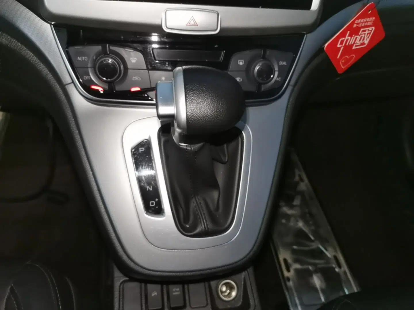 Haval M6 2019 1.5T DCT Two-Wheel Drive Value Edition China VI Standard — миниатюра 16