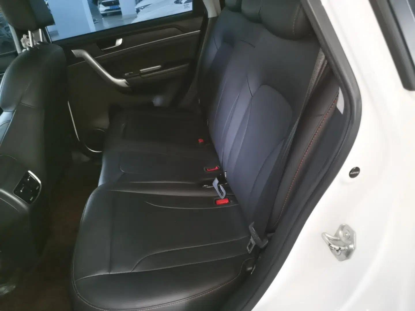 Haval M6 2019 1.5T DCT Two-Wheel Drive Value Edition China VI Standard — миниатюра 19