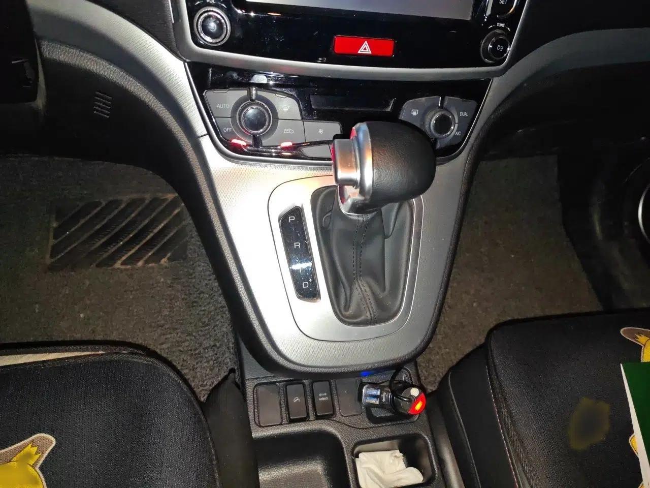 Haval M6 2019 1.5T DCT Two-Wheel Drive Value Edition China VI Standard — миниатюра 13