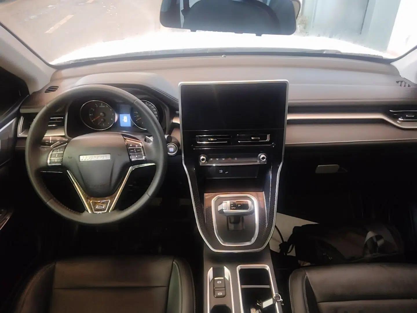 Haval M6 2021 PLUS 1.5T DCT Luxury Smart Connectivity Model — миниатюра 12