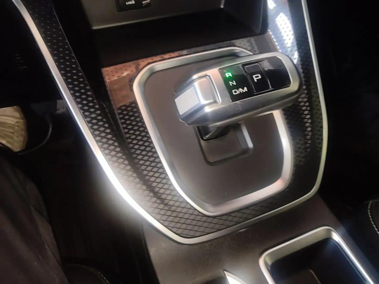Haval M6 2021 PLUS 1.5T DCT Luxury Smart Connectivity Model — миниатюра 16