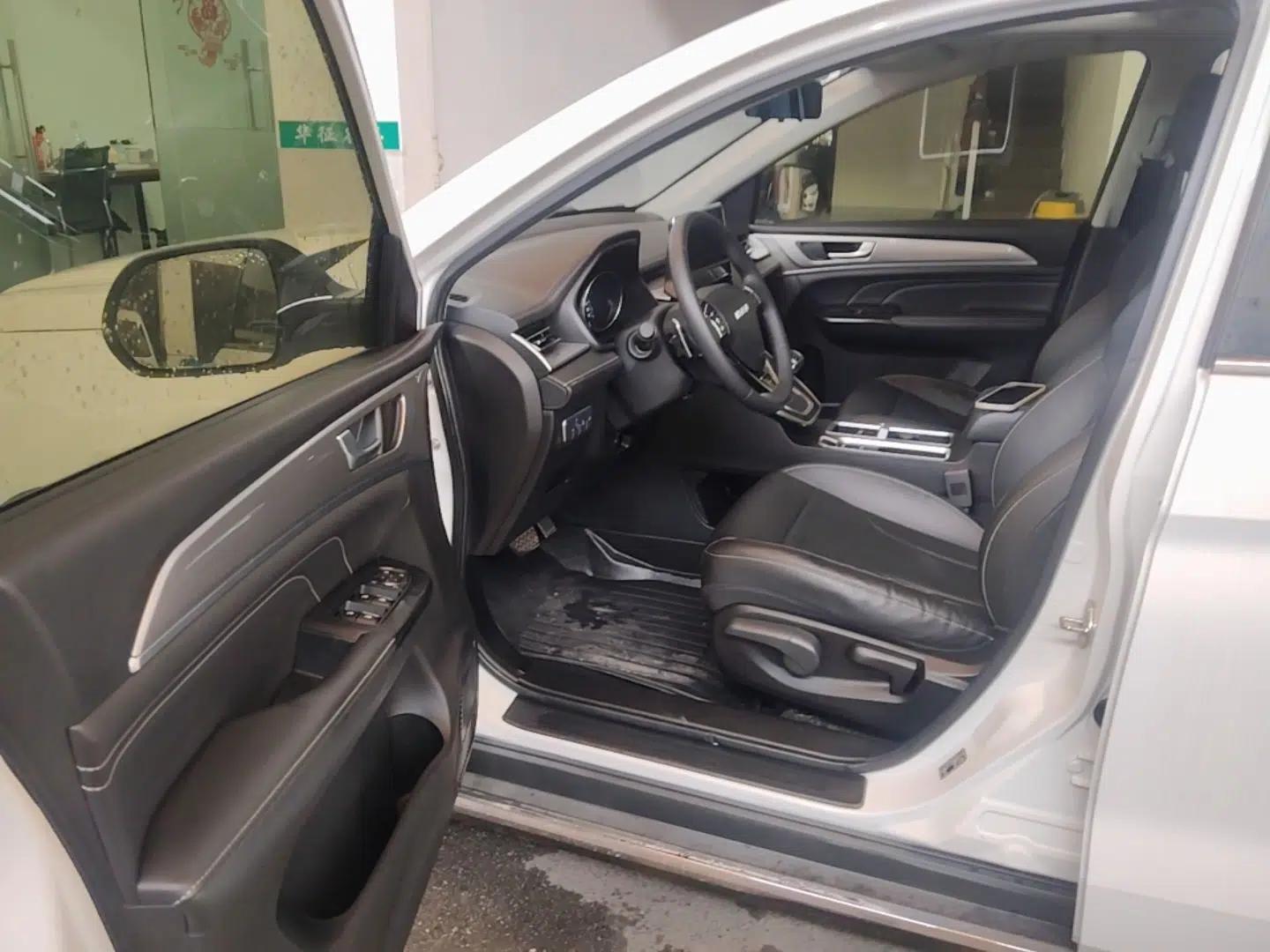 Haval M6 2021 PLUS 1.5T DCT Luxury Smart Connectivity Model — миниатюра 18
