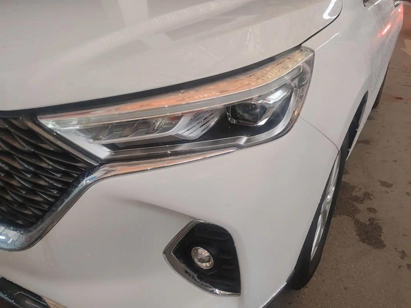 Haval M6 2021 PLUS 1.5T DCT Luxury Smart Connectivity Model — миниатюра 5