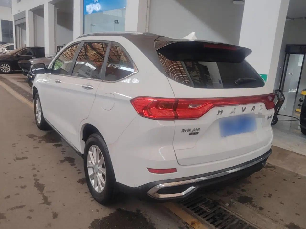 Haval M6 2021 PLUS 1.5T DCT Luxury Smart Connectivity Model — миниатюра 7
