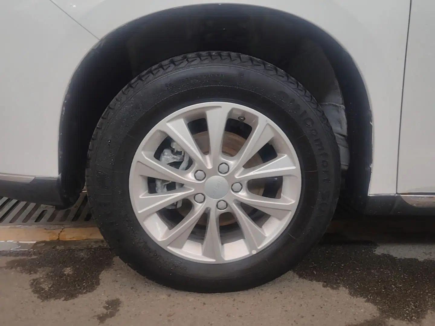 Haval M6 2021 PLUS 1.5T DCT Luxury Smart Connectivity Model — миниатюра 9