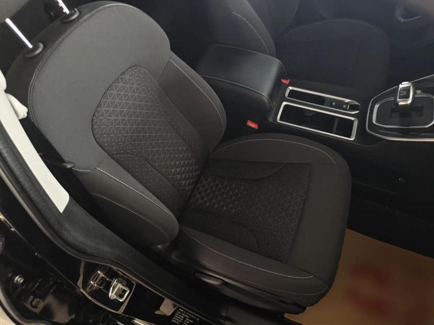 Haval M6 2021 PLUS 1.5T DCT Elite Smart Connectivity Model — миниатюра 23