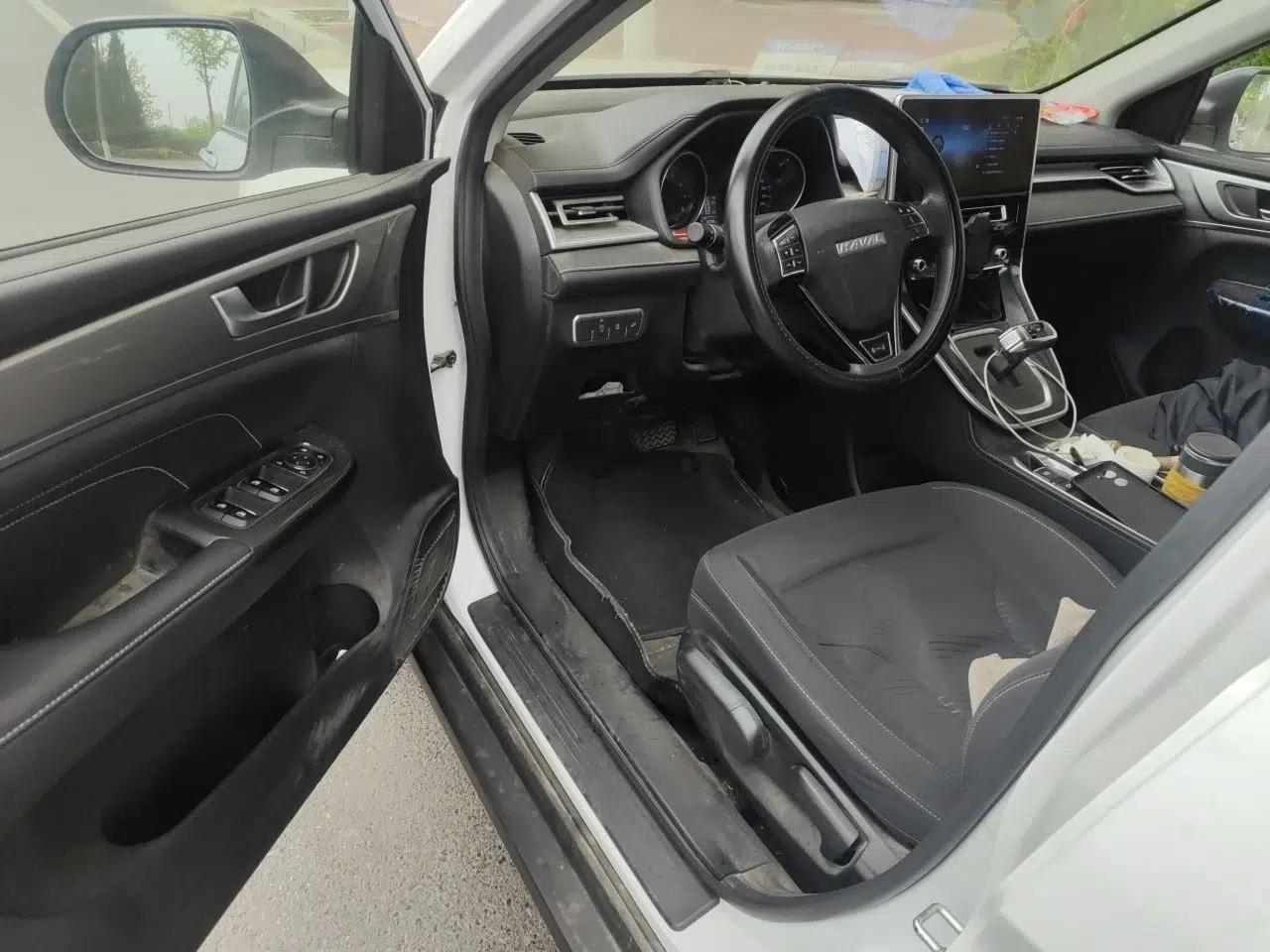 Haval M6 2023 PLUS 1.5T DCT Elite Smart Connectivity Model — миниатюра 17