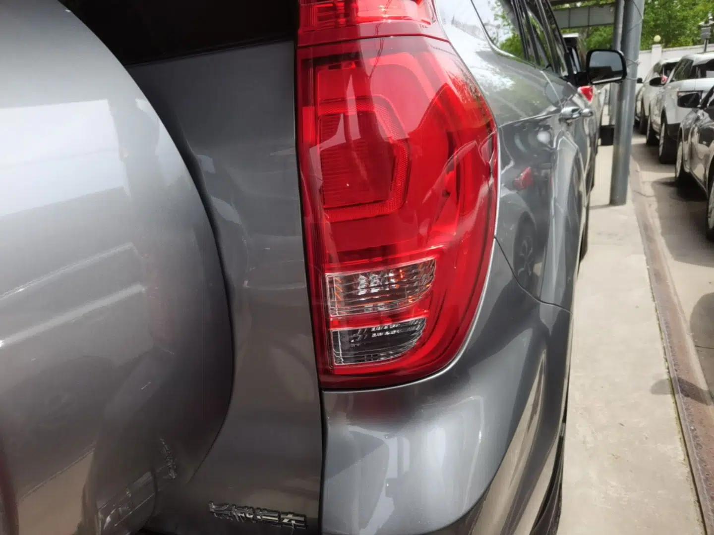 Haval H9 2020 2.0T Gasoline 4WD Premium Edition 5 Seats — миниатюра 7