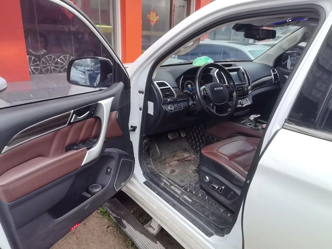 Haval H9 2017 2.0T Gasoline 4x4 Luxury 7-Seater — миниатюра 19