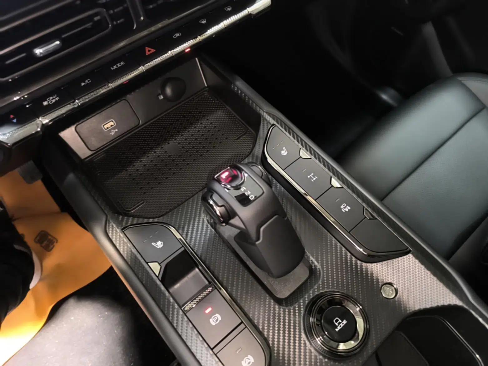 Haval Raptor New Energy 2024 Hi4 145 Cross-Over Edition — миниатюра 16