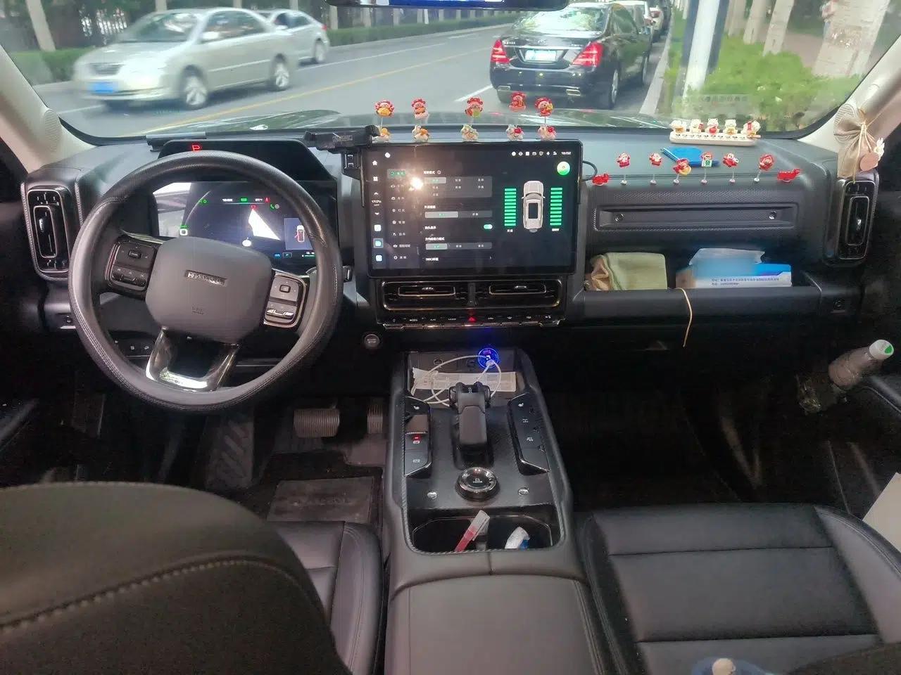 Haval Raptor New Energy 2023 Hi4 145 Explorer Edition — миниатюра 10