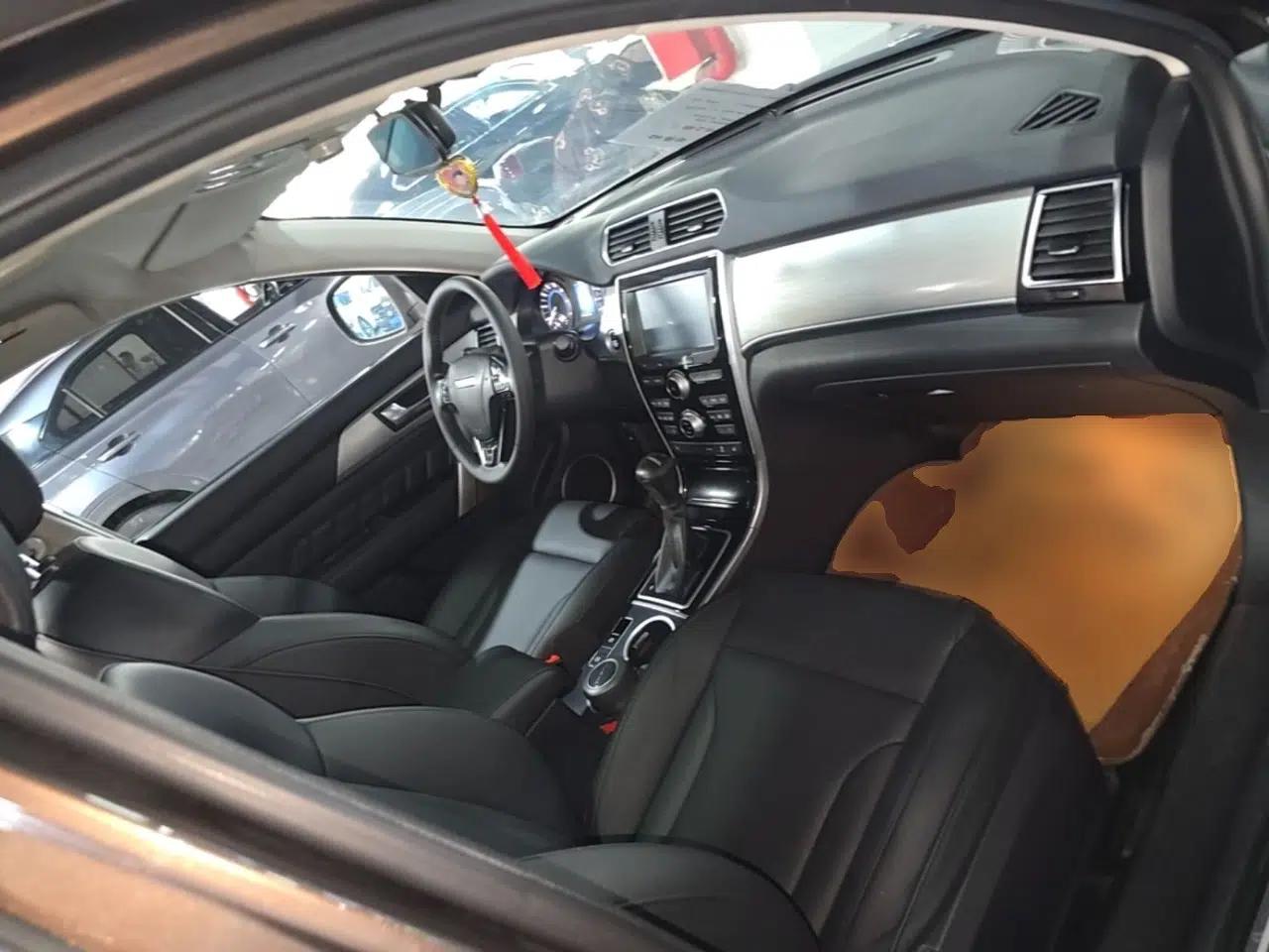 Haval H2 2016 Red-Label 1.5T Automatic Two-Wheel Drive Luxury Model — миниатюра 23