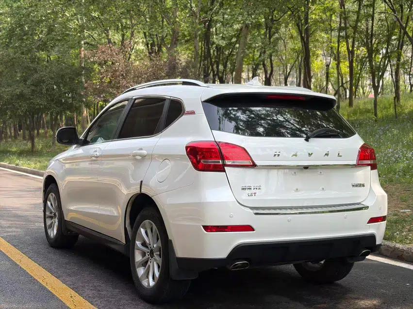 Haval H2 2017 Red-Label 1.5T Manual Two-Wheel Drive Luxury Model — миниатюра 4