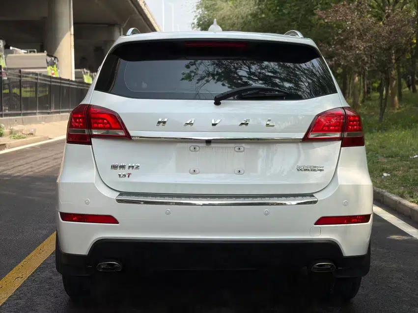 Haval H2 2017 Red-Label 1.5T Manual Two-Wheel Drive Luxury Model — миниатюра 6