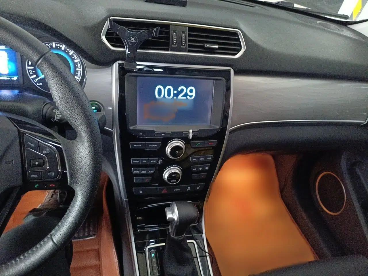 Haval H2 2016 Red-Label 1.5T Automatic Two-Wheel Drive Luxury Model — миниатюра 12