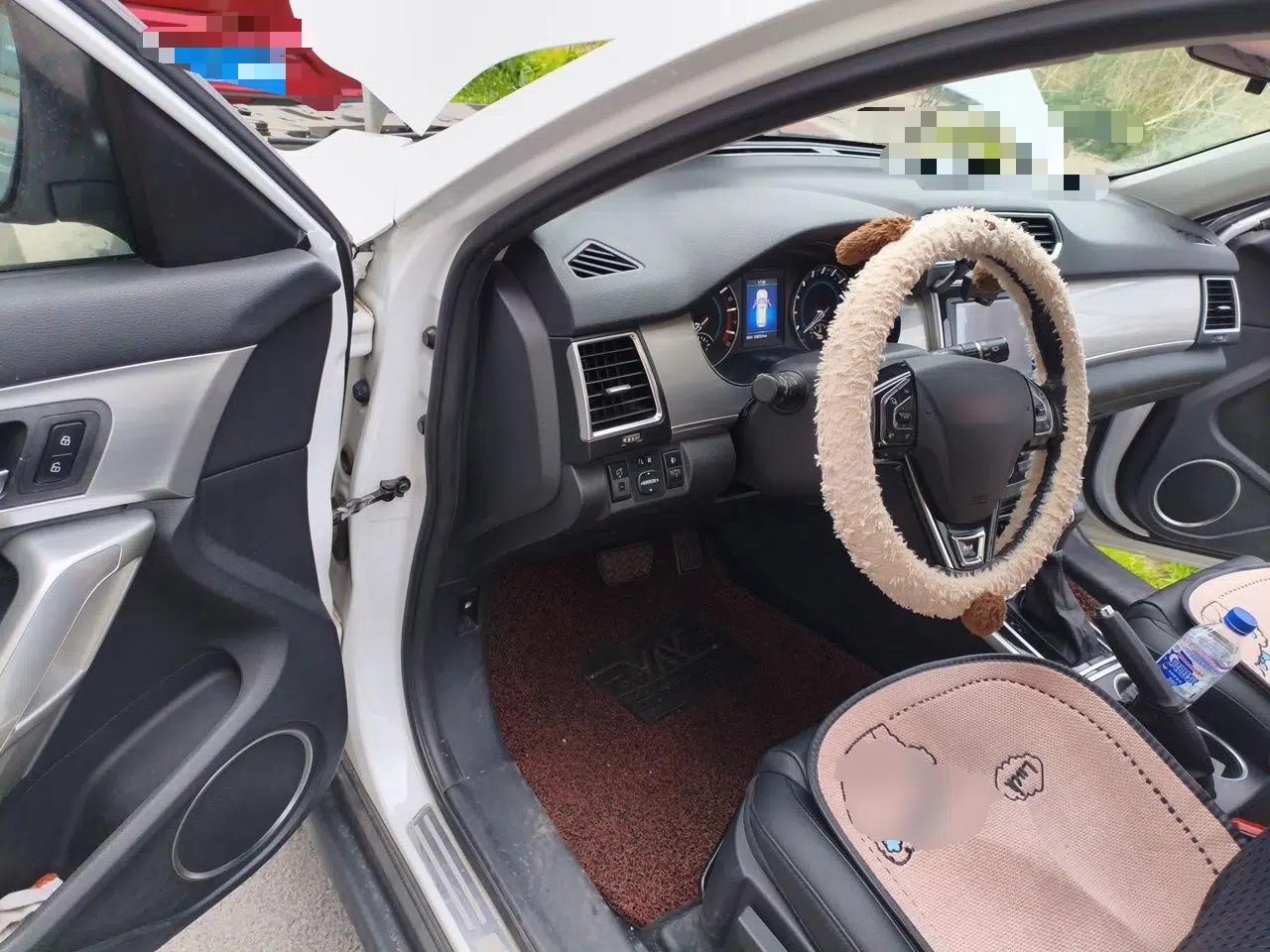 Haval H2 2015 1.5T Automatic Two-Wheel Drive Elite Edition — миниатюра 17