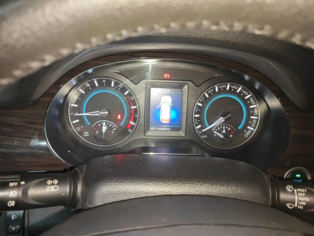 Haval H2 2016 Red-Label 1.5T Manual Two-Wheel Drive Luxury Model — миниатюра 12
