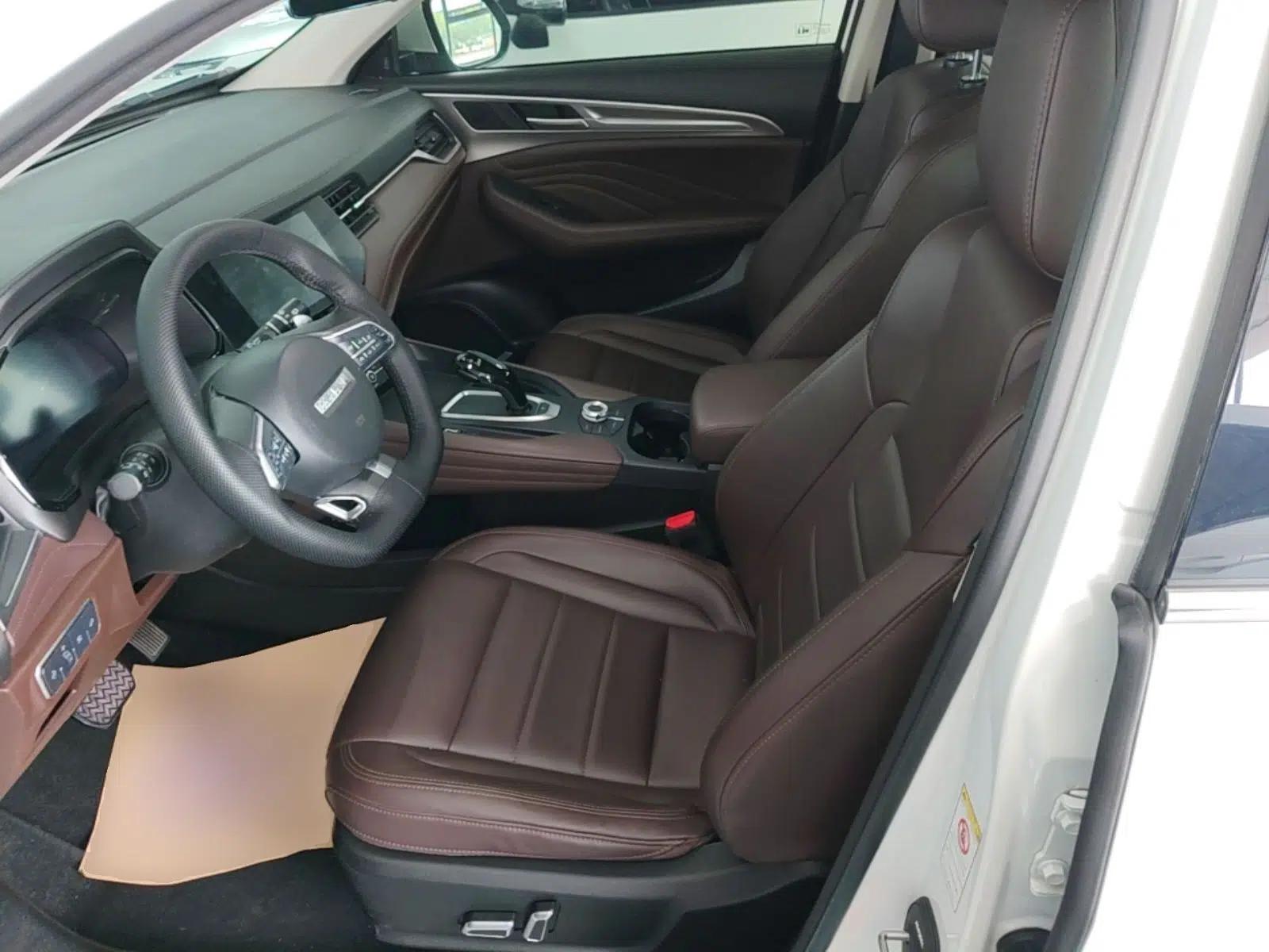Haval F7 2020 2.0T Two-Wheel Drive i-Van — миниатюра 17