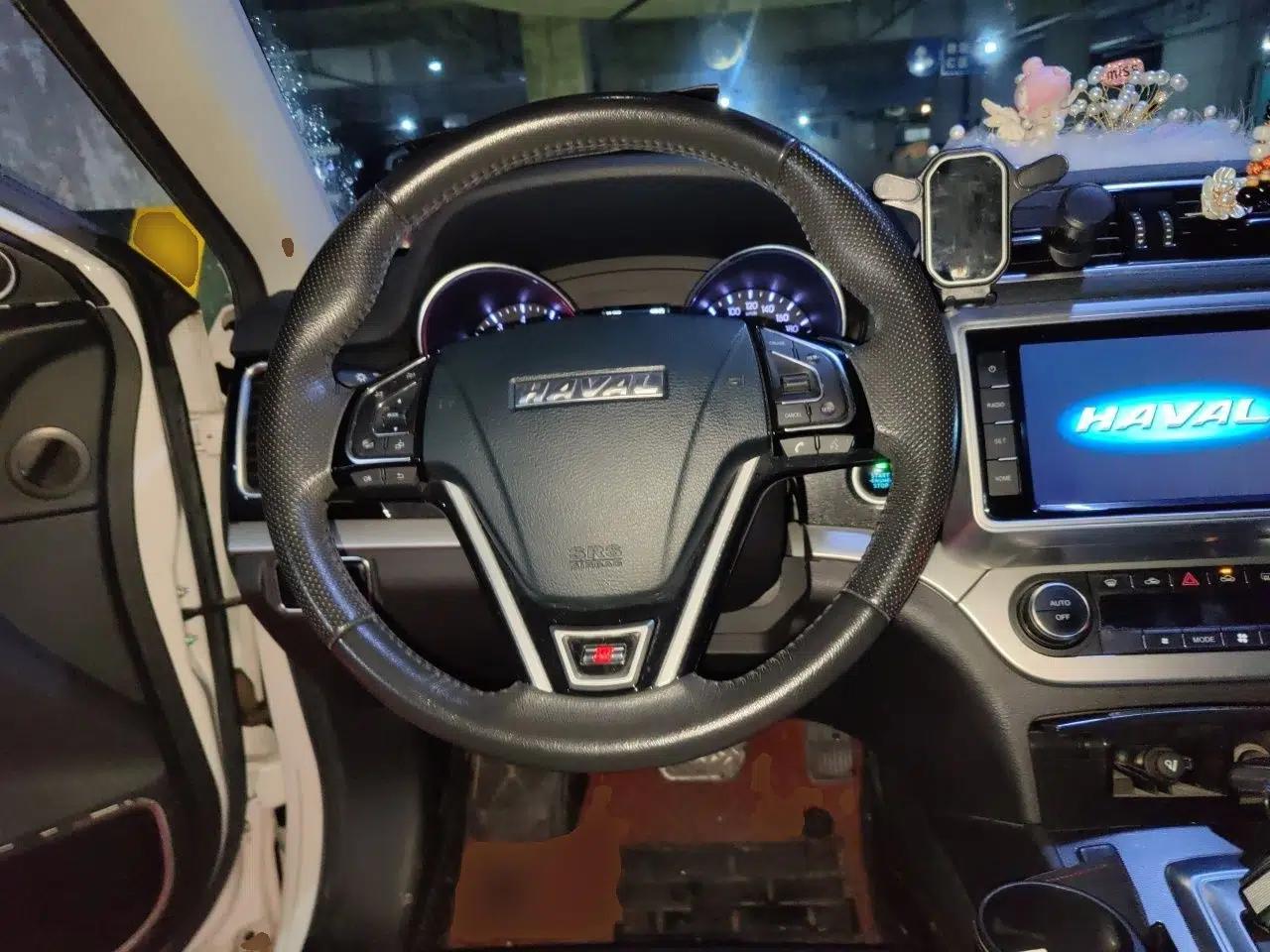 Haval H6 Coupe 2017 Red-Label 2.0T Automatic Two-Wheel Drive Urban Model — миниатюра 7